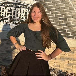 Meet your Posher, Kaitlyn